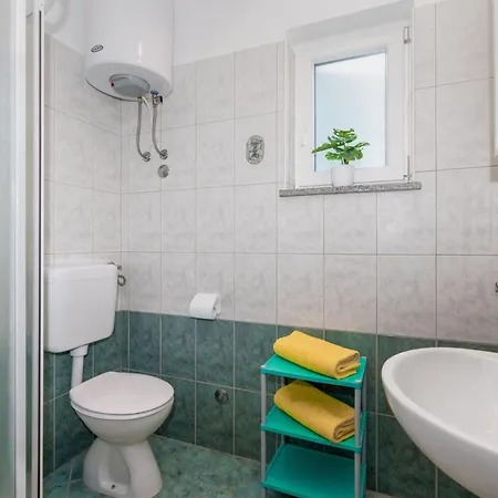 Am Suedhang Gelegen Mit Meerblick By Interhome Σπίτι διακοπών Brovinje